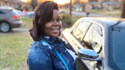 Breonna Taylor - Tamika Palmer - Louisville unanimously votes to ban ‘no-knocks’ after Breonna Taylor’s death - fox29.com - state Kentucky - city Louisville, state Kentucky
