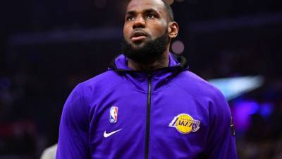 LeBron James forms group aimed at getting African-Americans to vote, tackling voter suppression - fox29.com - New York - Usa - Los Angeles - city Atlanta