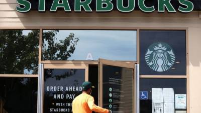 Justin Sullivan - Starbucks updates policy on Black Lives Matter apparel following backlash - fox29.com - state California - city Seattle - city San Rafael, state California