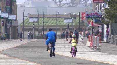 Marty Small - Atlantic City OKs booze on the Boardwalk in effort to boost crowds - fox29.com - city New Orleans