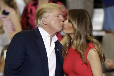 Donald Trump - Melania Trump - Book: First lady delayed 2017 move to DC to get new prenup - clickorlando.com - Washington - city Washington - Jordan