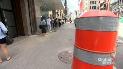 Kwabena Orduro - COVID-19: Montreal shoppers adjusting to a new normal on Sainte-Catherine Street - globalnews.ca
