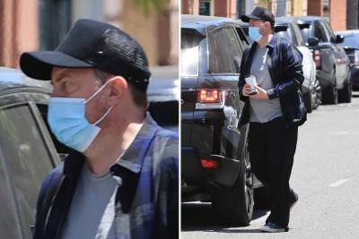 Matthew Perry - Matthew Perry steps out in a mask as he warns fans COVID-19’s still ‘very much with us’ after his worrying medical visit - thesun.co.uk - Los Angeles - state California - state Massachusets - city Malibu, state California