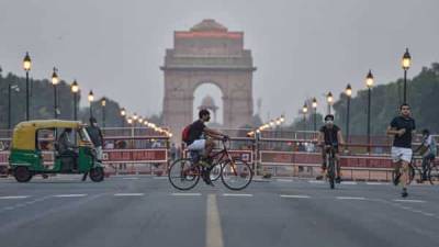Anil Baijal - ₹500 fine for not wearing masks, spitting in public - livemint.com - city New Delhi - city Delhi
