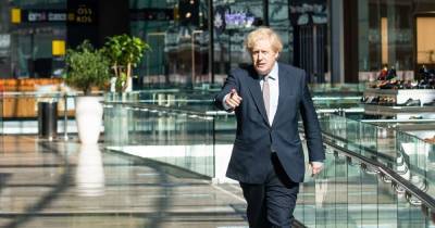 Boris Johnson - Rishi Sunak - Boris Johnson says 2m rule stays for now in visit to Westfield shopping centre - mirror.co.uk