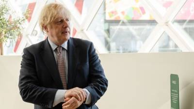 Boris Johnson - Rishi Sunak - Johnson eyes 'margin for manoeuvre' on two-metre rule - rte.ie - Britain