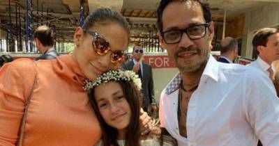 Alex Rodriguez - Jennifer Lopez's daughter Emme reveals she's a 'proud aunty' in adorable new photo - msn.com - county Miami