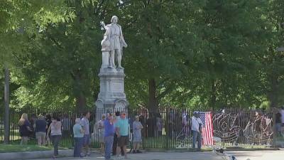 Christopher Columbus - Protesters, counter-protesters converge at Christopher Columbus statue in Marconi Plaza - fox29.com - city Columbus