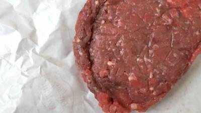 Nearly 43,000 pounds of ground beef recalled due to E. coli concerns - fox29.com - Washington
