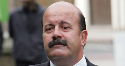 Willie Thorne - Snooker legend Willie Thorne placed into an induced coma after respiratory failure - mirror.co.uk