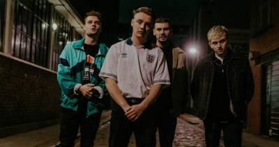 Only The Poets connect with their fans in the music video for Waking in the Dark: Premiere - officialcharts.com - county Wake