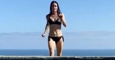 Courteney Cox, 56, puts on gravity-defying display in teeny bikini as she marks birthday - dailystar.co.uk