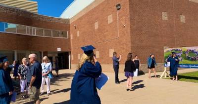 New Brunswick - Leo Hayes High School in Fredericton hosts virtual graduation ceremony - globalnews.ca
