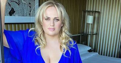 Rebel Wilson cuts a slender figure as she shows off weight loss in busty dress - mirror.co.uk