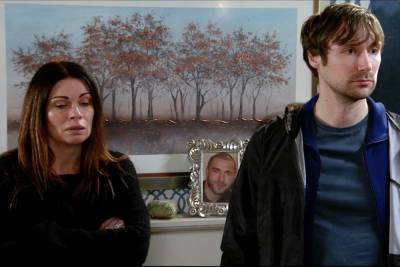 Carla Connor - Coronation Street spoilers: Carla Connor’s blackmailers brutally attacked as Peter and Scott kick them out of the Rovers - thesun.co.uk
