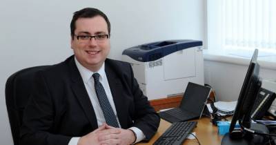 Council hands out 500 laptops to needy children to boost learning - dailyrecord.co.uk - Scotland - county Will