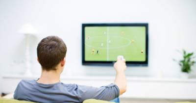 Oliver Dowden - Football fans urged to watch matches at home to keep fellow supporters safe from Coronavirus - mirror.co.uk - Britain