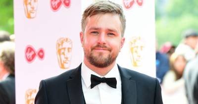 Iain Stirling - Iain Stirling's Strictly dreams could be destroyed by Love Island 'golden handcuffs contract' - mirror.co.uk
