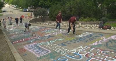 Coronavirus: Vernon Secondary School’s grad street art is back after nearly 40 years - globalnews.ca - parish Vernon