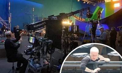 James Cameron - Jon Landau - James Cameron resumes filming for Avatar sequel in New Zealand after completing 14-day quarantine - dailymail.co.uk - New Zealand