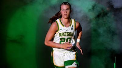 Sabrina Ionescu - Sabrina Ionescu Changed Women’s Basketball. And She Hasn’t Even Played Her First Pro Game - glamour.com - state Oregon