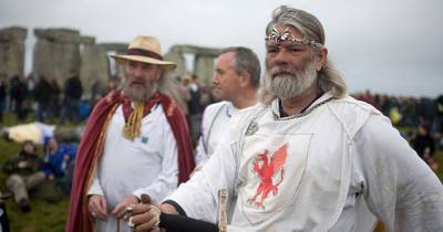 Summer Solstice: Top UK druid promises 'social distancing ceremony' at Stonehenge - dailystar.co.uk - Britain
