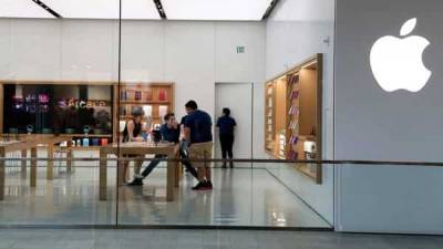 Apple closes stores in four US states, again, as Covid-19 infections rise - livemint.com - Usa - India - state California - state Florida - state Arizona - state North Carolina - state South Carolina