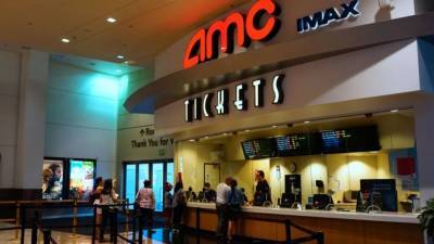 Adam Aron - AMC Theaters reverses course on masks after backlash - fox29.com - Los Angeles