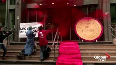 Coronavirus: Activists douse French health ministry in red paint - globalnews.ca - France