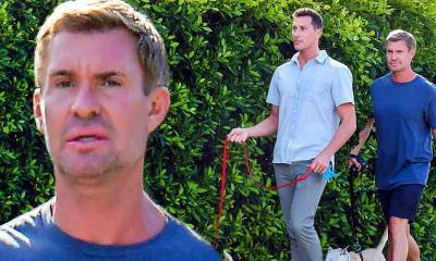 Jeff Lewis - Scott Anderson - Jeff Lewis and on/off ex Scott Anderson look friendly while walking the dogs together - dailymail.co.uk - state California
