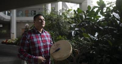Lake I (I) - ‘More connected than we know’: Alberta Cree musician sending masks to Navajo Nation - globalnews.ca - Usa - Canada