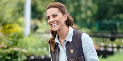Kate Middleton - prince Louis - Kate Middleton Dresses Casually in Skinny Jeans, Vest, and Sneakers for First In-Person Event Since Quarantine - elle.com - Britain - county Garden - Charlotte - county Centre - county Prince George - county Norfolk - county Prince William