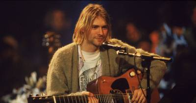 Page VI (Vi) - Kurt Cobain - David Gilmour - Kurt Cobain’s MTV Unplugged guitar sells for record $6 million after legal war - mirror.co.uk - New York - Usa