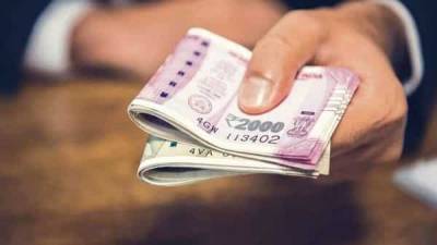 Covid financial crunch hits easy loans - livemint.com - India
