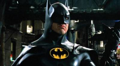 Barry Allen - Bruce Wayne - Tim Burton - Michael Keaton - Michael Keaton Reportedly In Talks To Reprise His Role As Batman In ‘The Flash’ Movie - etcanada.com