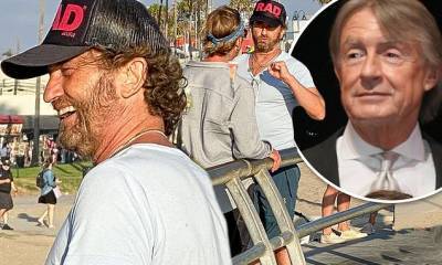 Eric Garcetti - Gavin Newsom - Gerard Butler sports 'Rad' cap for mask-free outing in Venice Beach with guy pal - dailymail.co.uk - state California - city Venice