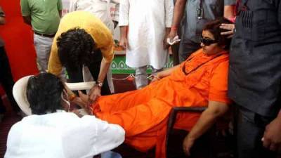 Madhya Pradesh - Shivraj Singh - Lok Sabha - BJP MP Pragya Thakur faints at party event in Bhopal - livemint.com - India - city Sangh