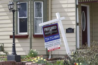 US new home sales rise surprisingly strong 16.6% in May - clickorlando.com - Usa - Washington