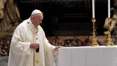 Pope Francis compares priests who defied pandemic safety measures to 'adolescents' - fox29.com - Italy - Vatican - county Pope