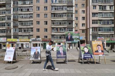 Mongolians vote in parliamentary polls amid economic woes - clickorlando.com - China - Russia - Mongolia - city Ulaanbaatar