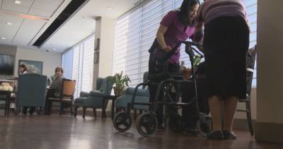 Coronavirus: Indoor visits at Manitoba personal care homes to require considerable planning - globalnews.ca
