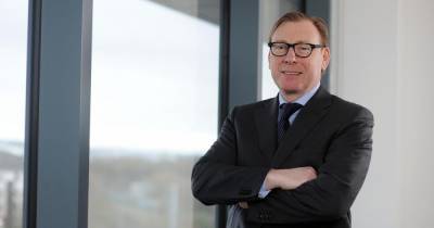 Nicola Sturgeon's economy guru supports debate on introduction of university tuition fees - dailyrecord.co.uk - Scotland