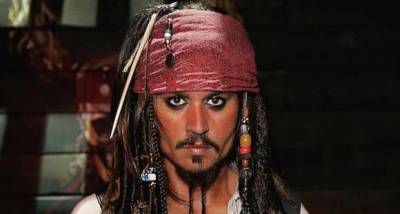 Johnny Depp - Jack Sparrow - Johnny Depp dresses up as Jack Sparrow from Pirates of the Caribbean to surprise kids at a children's hospital - pinkvilla.com - Australia