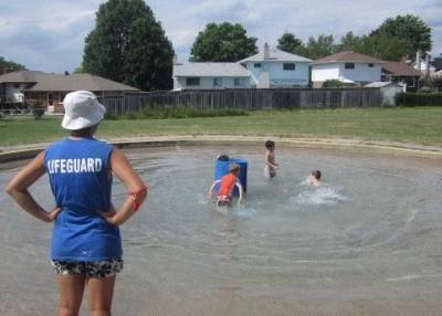 Coronavirus: Wading pools in Peterborough reopening, lifeguards at beaches starting Saturday - globalnews.ca - city Peterborough