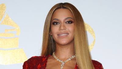 Tina Knowles Lawson - Beyoncé to Receive Humanitarian Honor at BET Awards - hollywoodreporter.com - city Houston