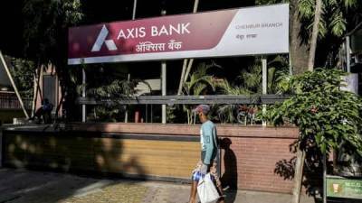 S&P downgrades Axis Bank, four NBFCs, cites Covid-19 risks - livemint.com - India - city Mumbai