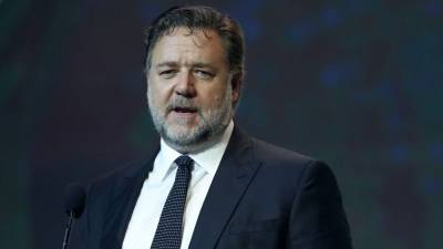 Russell Crowe - Russell Crowe reveals why he's isolating away from his kids - foxnews.com - Australia