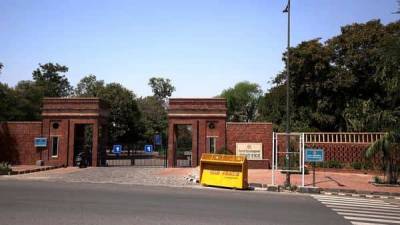 Delhi University postpones open book exams for final-year students by 10 days - livemint.com - India - city Delhi