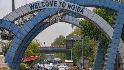 Noida: 5 arrested, over 800 vehicles penalised for violating Covid-19 curbs - livemint.com - India - city Delhi