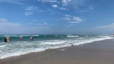 Volusia leaders don’t currently plan to close beaches for Fourth of July weekend - clickorlando.com - state Florida - county Broward - county Palm Beach - county Volusia - county Miami - county Miami-Dade